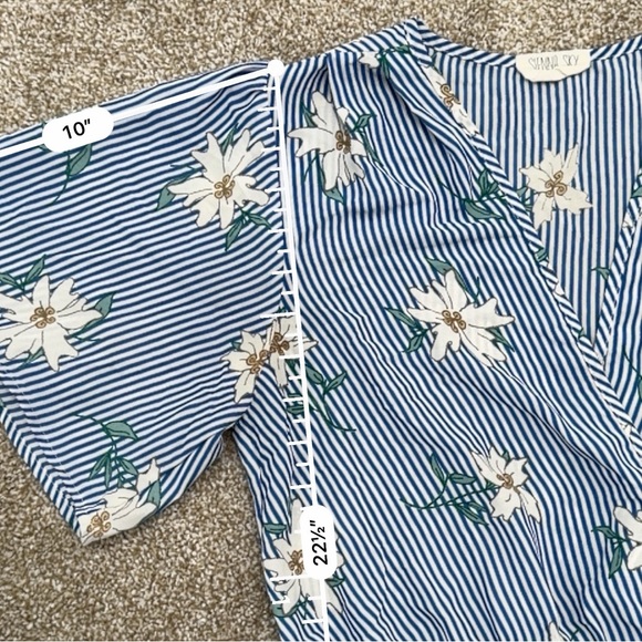 Sienna Sky Blue Stripe Floral Wrap Blouse Small Peplum Tie Waist Top - Picture 6 of 8
